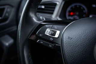 Volkswagen T-Roc 1.5 TSI Sport Autom. | Navi | PDC | Cruise controle | Trekhaak / 62