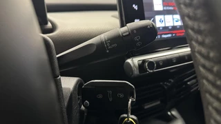 Citroen C4 Cactus 1.2 PureTech Feel CARPLAY CRUISE NAVIGATIE ECC. / 24