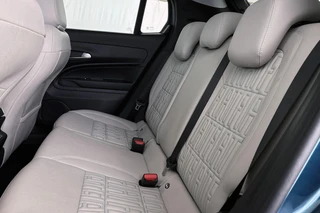 Fiat 600 1.2 Hybrid La Prima Leder Stoelverwarming Massage Keyless / 9