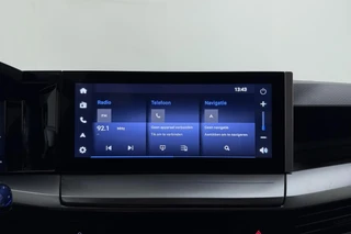 Opel Frontera 1.2 Turbo 145pk Hybrid Automaat GS 7 persoons | 8 Jaar speciale garantie | Navigatie | Stoel- en stuurverwarming | Verwarmbaar voorraam | Dakrails | Achteruitrijcamera | Climate control | 17" Lichtmetalen velgen / 25