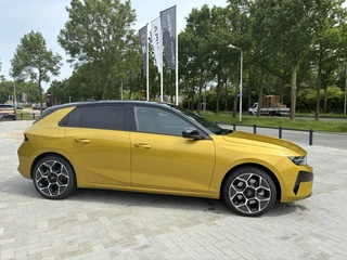 Opel Astra 1.6 Turbo Automaat Plug In Hybrid Ultimate | DEMO | Panorama Schuifkanteldak | ECC | Navigatie | Camera | Winterpakket | AGR | Alcantara | Matrix-LED | Parkilot / 21