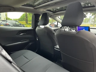 Toyota Prius 2.0 Plug-in Executive Skyview APPLE/ANDORID PANO AD-CRUISE STOELVERWARMING CLIMA NAVI PARK-SENSOREN / 10