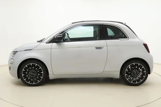 Fiat 500 1.0 Hybrid La Prima Cabrio | DEMO | Lederen bekleding | Camera | 8 Jaar speciale garantie | Parkeersensoren | Climate control / 6