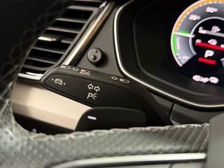 Audi Q5 Sportback 50 TFSI e S-line edition | Luchtvering | District Green | Ambient | Matrix-LED / OLED | Business-Pack | CarPlay / 28
