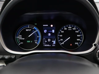 Mitsubishi Eclipse Cross 2.4 PHEV Prestige | Stoelverwarming | Camera | Panoramadak | Climatronic | Navigatie | CarPlay | 19 inch | 86.363 Km !! / 25