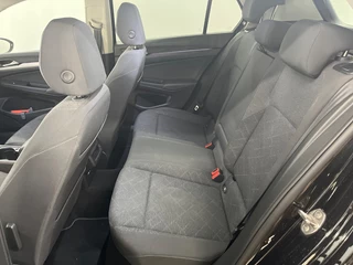 Volkswagen Golf 1.0tsi life 81kW / 10