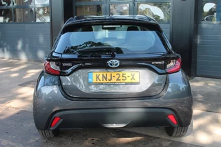 Toyota Yaris 1.5 HYB. ACTIVE Automaat / Camera / Cruise control / Dab radio / Apple carp. / 12
