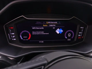 Audi A1 Sportback 25 TFSI Pro Line Zwart dak | Carplay Navigatie | Sportstuur / 25