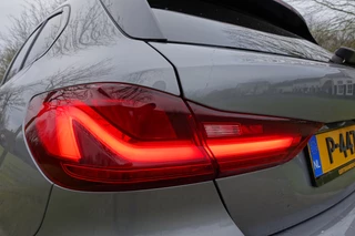 BMW 1 Serie 118i Business Edition M sport  | Camera | CarPlay | Stoelverwarming | Navi | / 14