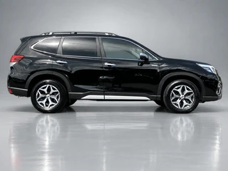 Subaru Forester 2.0i e-BOXER Luxury AUT  | dealer onderh. | leder interieur | trekhaak | adapt. cruise | carplay | memory seat / 5