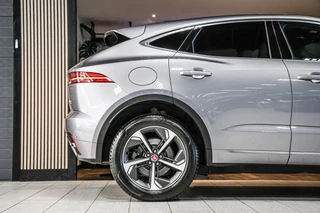 Jaguar E-PACE 1.5 P300e AWD R-Dynamic S Leder|Carplay|Camera / 16