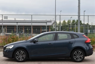 Volvo V40 1.5 T2 Polar  | NL-Auto | Historie | Standkachel | Stoelverwarming | Nav | Sfeerverl. | Full LED | Zeer netjes / 2