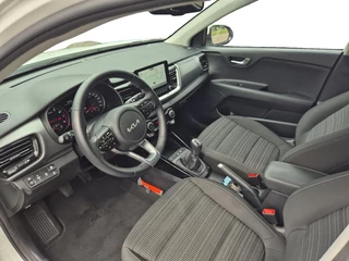 Kia Stonic 1.0 T-GDi MHEV DynamicPlusLine | Cruise Control | Climate Control | Navigatie | LM Velgen | Camera | Privacy Glass | / 12