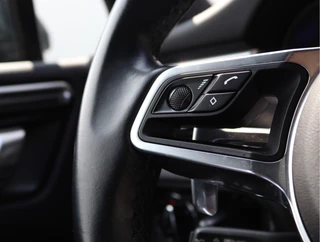 Porsche Macan 3.0 D S  | Leder | Luchtvering | Panoramadak | 21" Sport Classic / 45