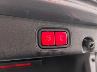 Mercedes-Benz E-klasse 350 e Lease Edition |Origineel NL | Trekhaak Adaptieve Cruise Stoelverwarming Memorie Burmester 360 Camera / 28