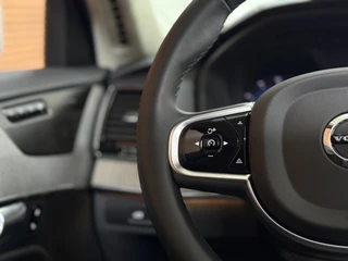 Volvo XC90 2.0 T8 Plug-in AWD Ultra Dark | Massage | Luchtvering | 22Inch | 7-Pers. | Pano |360°|H & K |Head-Up|Elektr Trekhaak / 31