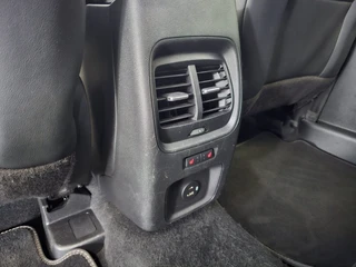Ford Kuga 2.5 PHEV Vignale Geen import | Trekhaak | Lederen bekleding / 12