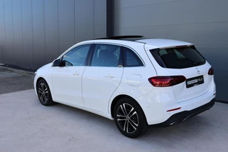 Mercedes-Benz B-Class 200 Luxury Line Panoramadak / Stuurwielverwarming / Stoelverwarming / 33