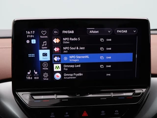 Volkswagen ID.4 Pro Performance 77 kWh 204 Pk | Stoel/Stuurverwarming | Adaptive cruise | Camera | CarPlay | 54.397 Km !! / 25