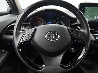 Toyota C-HR 1.8 Hybrid Dynamic Camera | Cruise Control | Climate Control | / 15