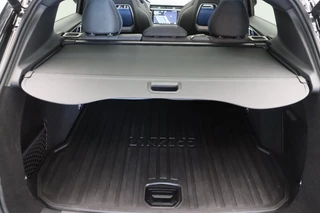 Lynk & Co 01 1.5 261PK Plug-in Hybrid *Zwarte Hemel* 360 Camera Pano/dak Apple/Carplay Adaptive/Cruise / 22