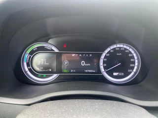 Kia Niro 1.6 GDi Hybrid ExecutiveLine | Dodehoekdetectie | Lederen bekleding | Stoelverwarming en ventilatie | 18 inch  LM-velgen | Elektr. stoel | Parkeercamera | / 15