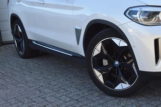 BMW iX3 High Executive 80 kWh | Pano | Head UP | H&K | 360 Camera | / 9