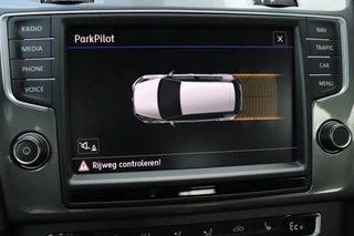 Volkswagen e-Golf 116 PK | SOH 83,6% | NAVI | STOELVERWARMING | / 16
