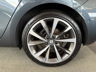 SEAT Leon 1.5 eTSi DSG 150pk FR Bns. Intense KEYLESS/CAMERA/VIRTUAL/18INCH/WINTERPACK / 15