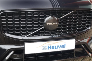 Volvo XC60 T6 Recharge AWD R-Design | Stoelverwarming | Parkeercamera | Panoramadak | Memorystoel | Keyless / 7