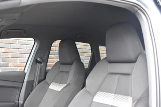 Audi Q4 e-tron 40 Launch edition Advanced 77 kWh MATRIX LED / 18