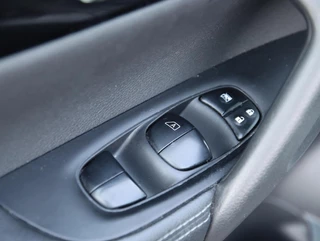 Nissan Qashqai 1.2 116PK Tekna | Panoramadak | Trekhaak | / 39