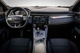Lynk & Co 01 1.5 Plug-in Hybrid 262 Pk Zwarte hemel | Panoramadak | 75 km Elektrisch | 360 Camera | NL Auto | 20 inch. LMV | 1e Eigenaar / 26