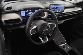 Jeep Avenger 1.2 e-Hybrid Summit Infotainment & Convenience Pack JBL Carplay / 6