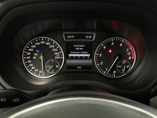 Mercedes-Benz B-Class 180 Ambition Nederlandse auto/ Trekhaak/ Parkeersensoren voor en achter/ Set winterbanden / 20