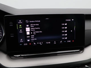 Škoda Octavia Combi 1.0 TSi 110 Pk Business Edition | Stoelverwarming | Adaptive Cruise | Navigatie | CarPlay | 16 Inch | 70.153 Km !! / 24