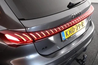 Audi A5 Avant 2.0 e-hybrid 367pk quattro S edition Competition / 45