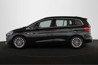 BMW 2-serie Gran Tourer 216i Business Edition Plus Trekhaak Stoelverwarming Head-Up Harman Kardon / 34