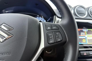 Suzuki Vitara 1.4 Boosterjet Style Smart Hybrid | Parkeersensoren | Navigatie | Cruise control | Climate control | Achteruitrijcamera / 20