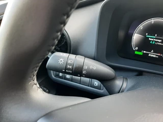 Toyota C-HR 1.8 Hybrid 140 Dynamic BLIND-SPOT APPLE/ANDROID NAVI KEYLESS PARK-SENSOREN LM-VELGEN AD-CRUISE CAMERA / 20