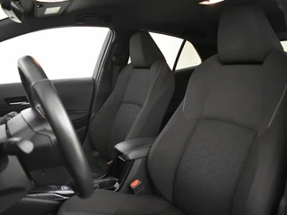 Toyota Corolla 1.8 Hybrid Smart Bi Tone | Head-up | Trekhaak | Stoelverw. / 13