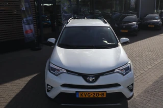 Toyota RAV4 2.5 HYBRID DYNAMIC / 12