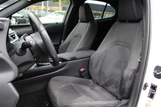 Lexus UX 250h Business Line Pro / 14