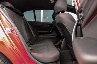 BMW 1-serie 125i Business+ | Sport Line | NL auto | Schuif-/kanteldak | Keyless entry | HiFi audio | Stoelverwarming | Xenon | Sportstuur | Navigatie Professional | Bluetooth | PDC / 19