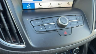Ford C-Max 1.0 Titanium 125PK | Navigatie | Climate Control | Trekhaak | Hoge Instap / 24