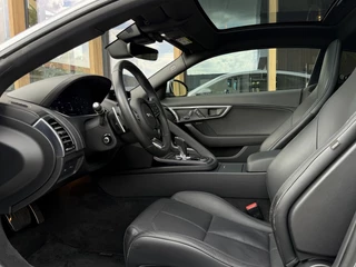 Jaguar F-TYPE P300 RWD R-Dynamic / 10