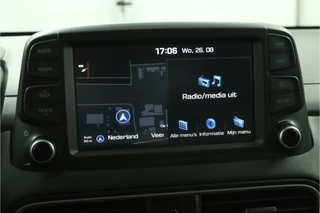 Hyundai Kona 1.0T Premium  - Elektrische Stoelen - Trekhaak - Stoelverwarming - Achteruitrijcamera - Climate Control - Apple Carplay/Android Auto - Virena Zekerheidspakket t.w.v. €895,- / 56