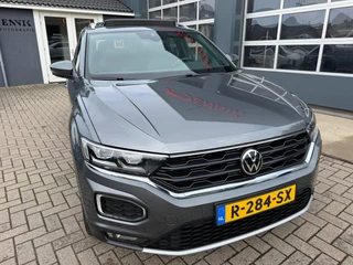 Volkswagen T-Roc 1.5 TSI Sport Business R-Line / Pano / ACC / Led / IQ Drive / Camera / Trekhaak . / 5