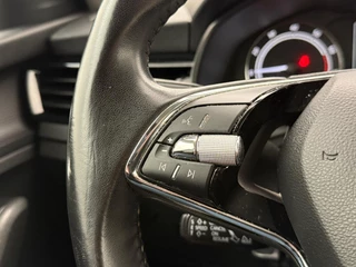 Skoda Kamiq 1.0 TSI Ambition | Automaat | Adaptive cruise | Stoel & stuurverwarming | CarPlay | Afneembare trekhaak / 15