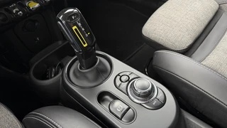 Mini Electric L33 kWh Premium | 96% SOH | CarPlay | Stoelverwarming / 12